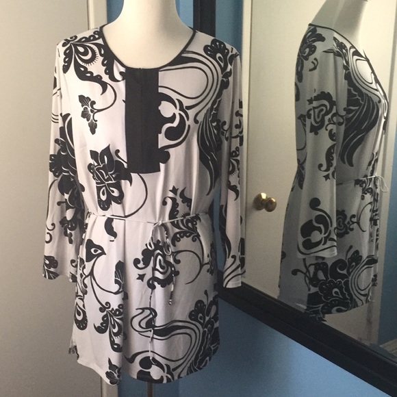 Tahari Black and white tunic - Picture 1 of 7